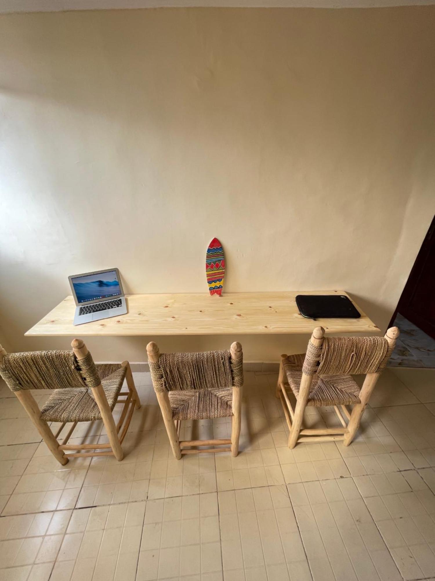 Yasurf Guesthouse Taghazout Bagian luar foto