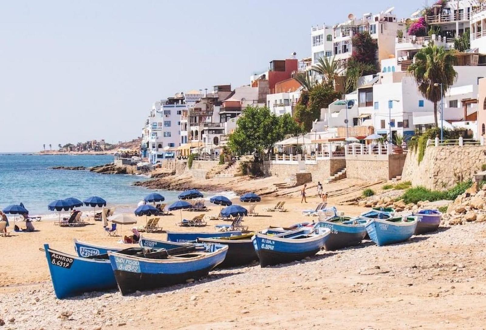 Yasurf Guesthouse Taghazout Bagian luar foto